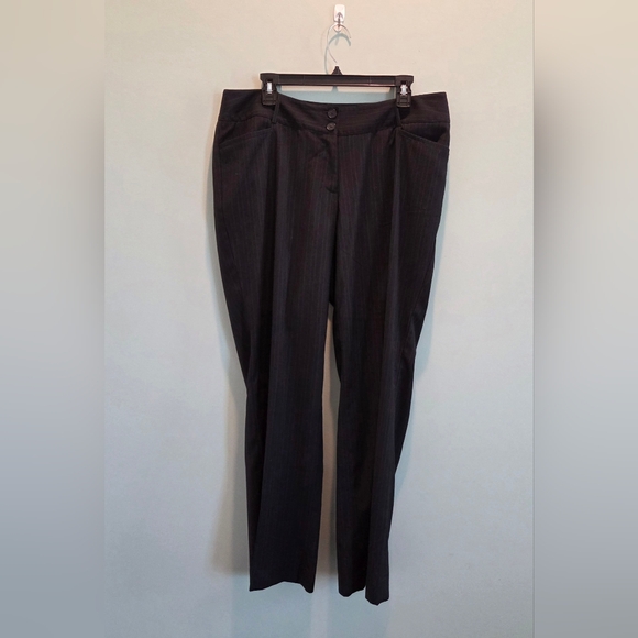 Lane Bryant Women's Dark Charcoal With Lavendar Pinstripe Pants Size 14 - Picture 4 of 13